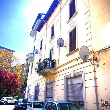 Appartamento Luxury Carrara Milan Milão Exterior foto